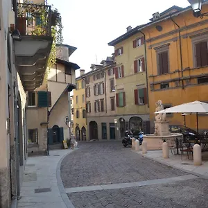 casa-vacanza-fontana-del-delfino.italymilanhotels.net/